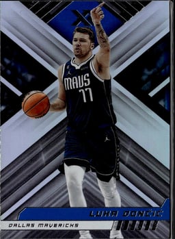 2022 Luka Doncic #300 Chronicles